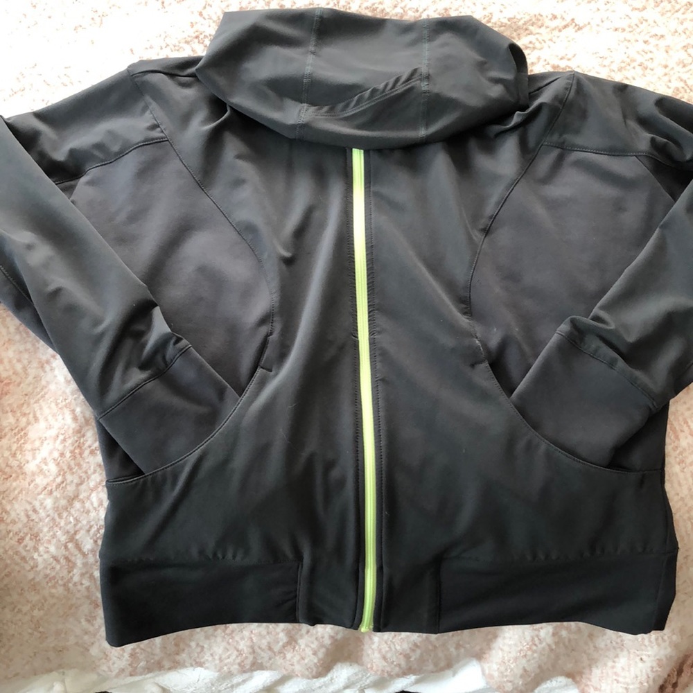 Athletic jacket